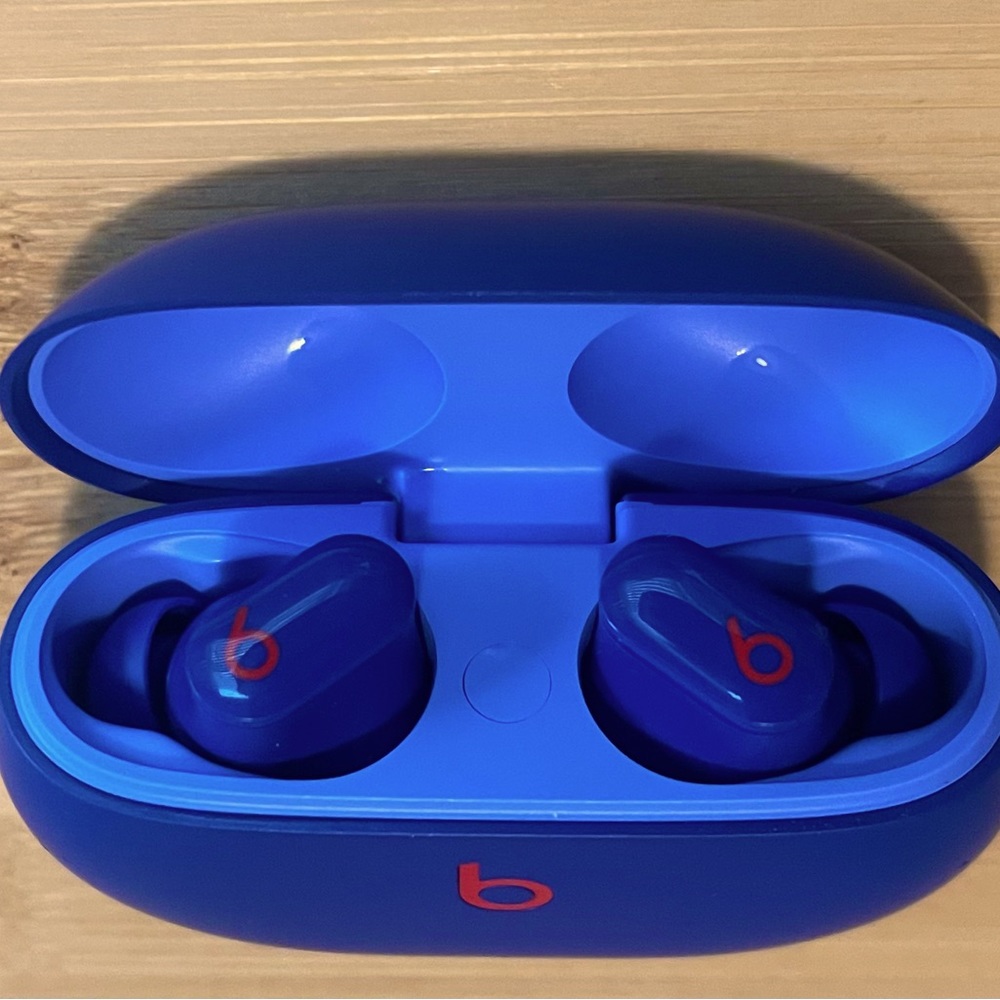 Beats Studio Buds – True Wireless Noise Cancelling Earbuds